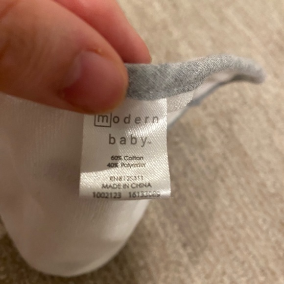 “Boss Baby” Style Bib DONATING SOON! - Picture 4 of 4